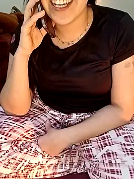 Snapshot of ShadiaStar chatting on 03-12-25, 01:36 ShadiaStar online show from 03-12-25, 01:36