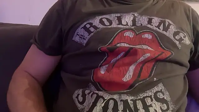 houy111111 online show from 12-17-25, 06:35