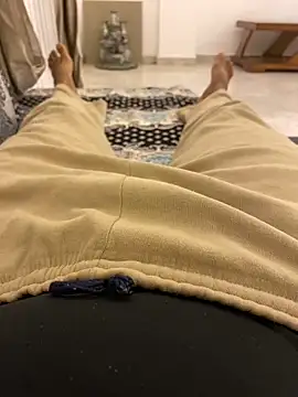 Lahcene online show from 11-16-25, 07:18