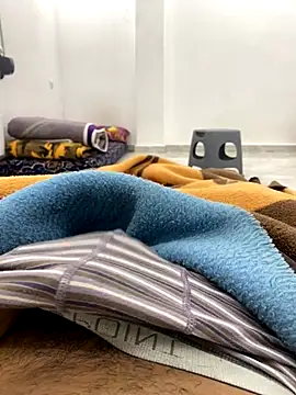 Lahcene online show from 12-19-25, 10:01