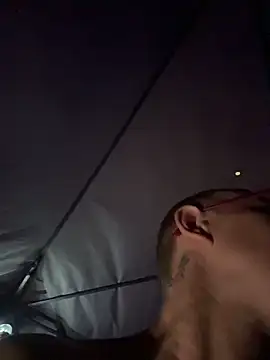 Snapshot of Stonermama666420 chatting on 06-29-26, 04:30 Stonermama666420 online show from 06-29-26, 04:30