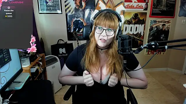 HannahCastle96 online show from 07-29-26, 11:15