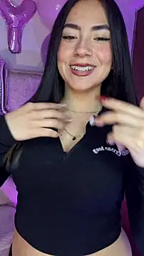 Snapshot of Melody_04 chatting on 02-15-25, 10:00 Melody 04 online show from 02-15-25, 10:00