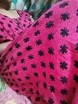 Snapshot of sweety_telugu_couple2027 chatting on 03-15-25, 02:45 sweety telugu couple2027 online show from 03-15-25, 02:45