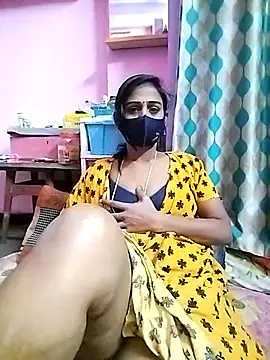 Snapshot of sweety_telugu_couple2027 chatting on 03-19-25, 07:18 sweety telugu couple2027 online show from 03-19-25, 07:18
