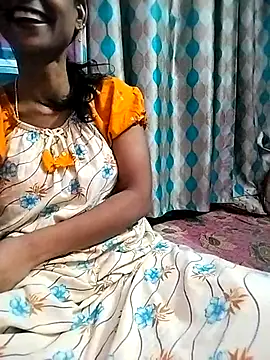 Snapshot of sweety_telugu_couple2027 chatting on 03-20-25, 04:07 sweety telugu couple2027 online show from 03-20-25, 04:07