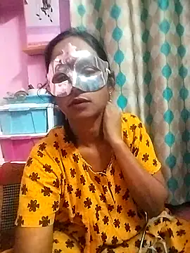 Snapshot of sweety_telugu_couple2027 chatting on 03-19-25, 12:12 sweety telugu couple2027 online show from 03-19-25, 12:12