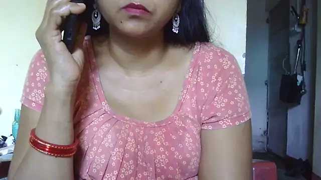 Snapshot of Suhana-sapna chatting on 10-05-25, 06:04 Suhana-sapna online show from 10-05-25, 06:04