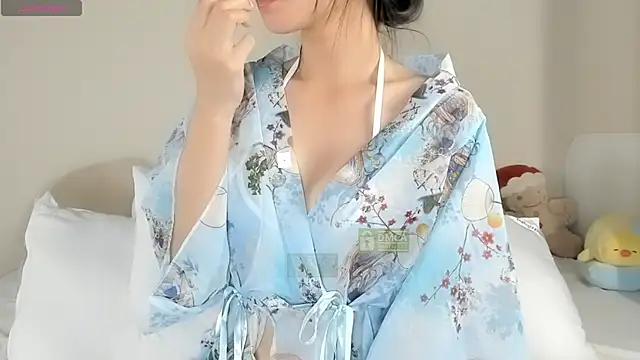 Iris xyz online show from 10-29-25, 03:55