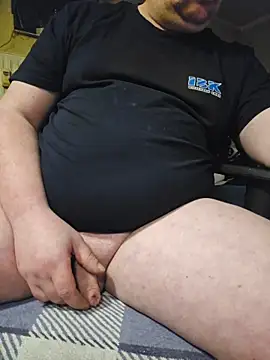 Snapshot of Chilsen1904 chatting on 02-19-26, 10:29 Chilsen1904 online show from 02-19-26, 10:29