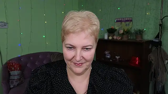 Snapshot of Sandra_Snow chatting on 01-06-25, 02:36 Sandra Snow online show from 01-06-25, 02:36