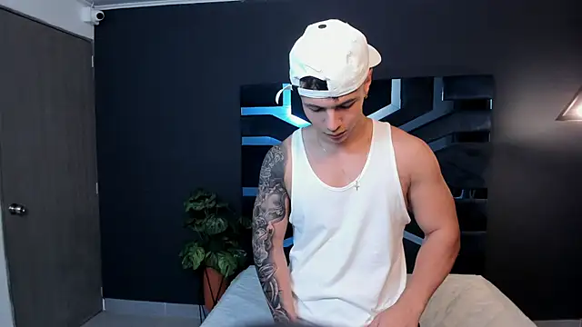 Flynn Riider online show from 03-22-25, 02:47