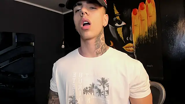 Flynn Riider online show from 10-17-25, 05:48