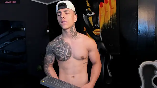 Flynn Riider online show from 10-23-25, 05:22