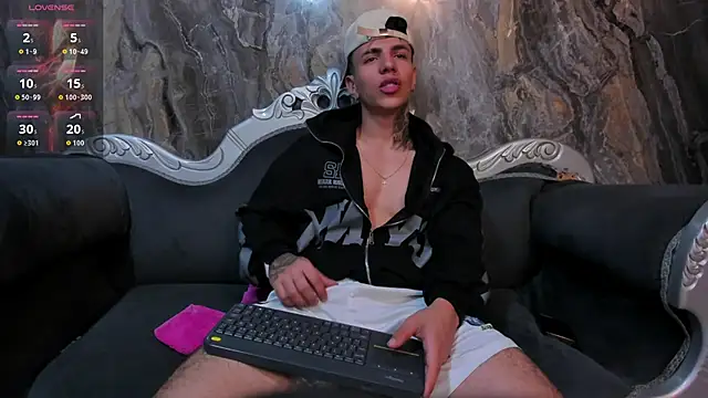 Flynn Riider online show from 09-18-25, 03:04