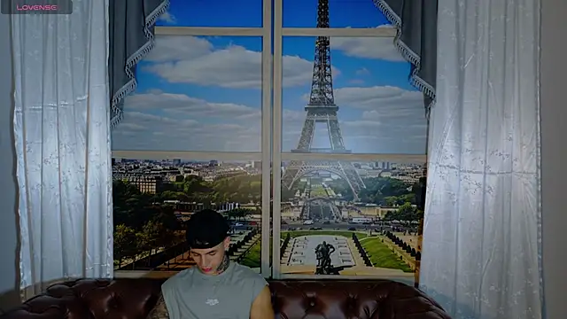 Flynn Riider online show from 05-14-26, 05:43