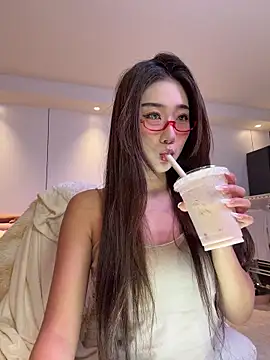 pinnnnnnk online show from 12-14-25, 11:49