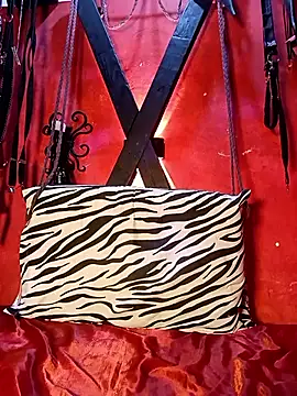 Charly BC Dirty online show from 12-16-25, 06:39