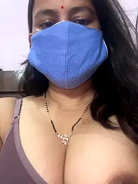 Snapshot of nehas chatting on 09-29-25, 11:38 nehas online show from 09-29-25, 11:38