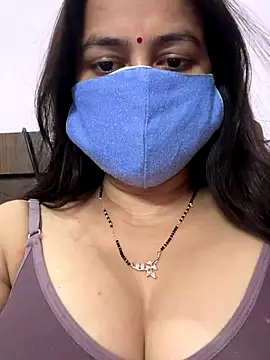 Snapshot of nehas chatting on 09-18-25, 11:24 nehas online show from 09-18-25, 11:24