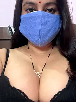 Snapshot of nehas chatting on 09-15-25, 11:32 nehas online show from 09-15-25, 11:32