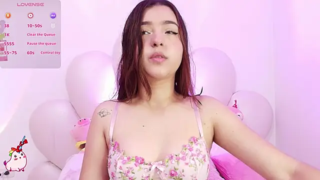 Snapshot of zoewillian chatting on 11-27-25, 01:28 zoewillian online show from 11-27-25, 01:28