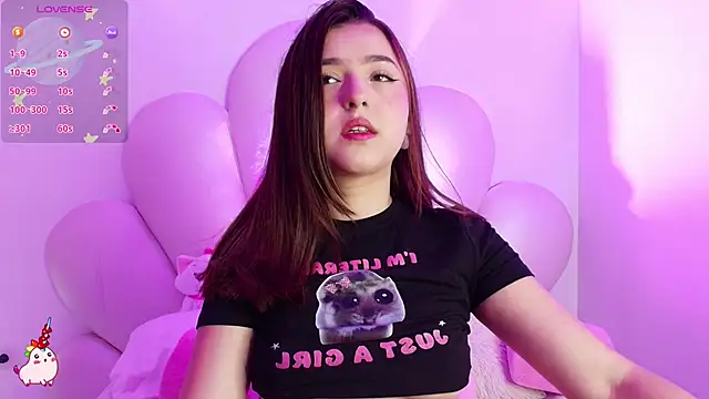 Snapshot of zoewillian chatting on 10-31-25, 01:13 zoewillian online show from 10-31-25, 01:13