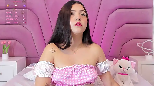 Snapshot of zoewillian chatting on 03-10-25, 06:01 zoewillian online show from 03-10-25, 06:01