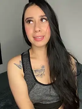 Zoee t online show from 10-16-25, 04:43