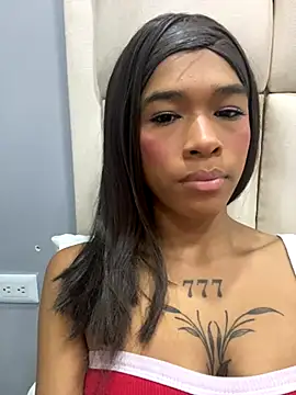 mia roldan  online show from 12-01-25, 03:18