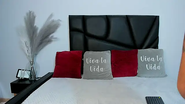 slutty venus online show from 09-17-25, 08:33