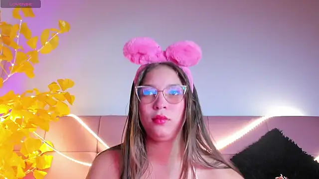 HaleyAmaya online show from 05-17-26, 12:43