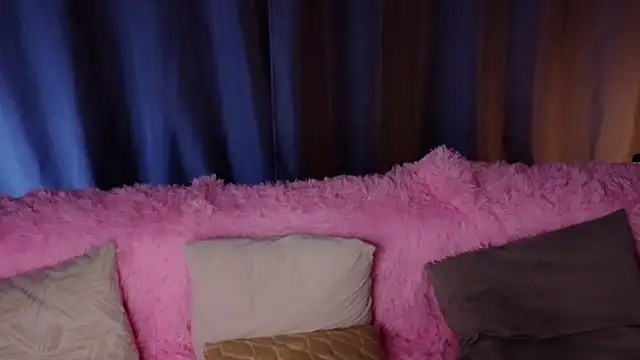 WiloneEsse online show from 03-20-25, 07:14