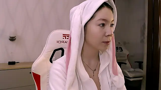 Babby Rabbit online show from 11-10-25, 06:02