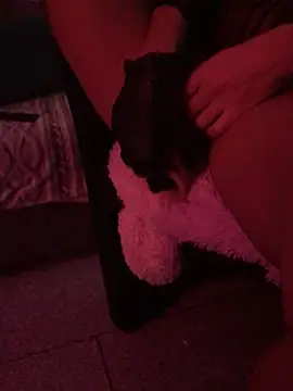 Snapshot of Avamereandmikel chatting on 10-26-25, 02:34 Avamereandmikel online show from 10-26-25, 02:34