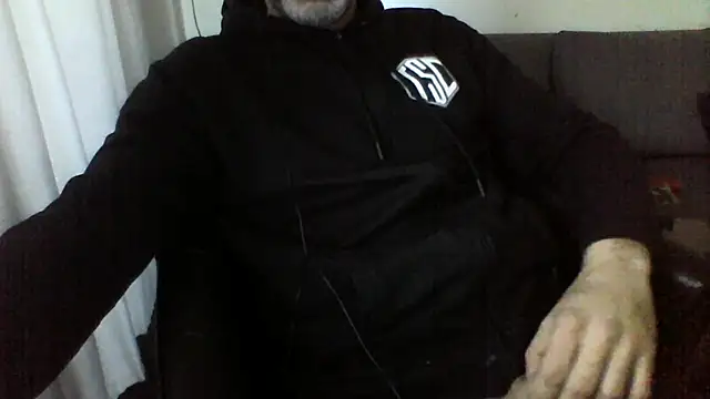 Snapshot of Avamereandmikel chatting on 01-04-25, 02:56 Avamereandmikel online show from 01-04-25, 02:56
