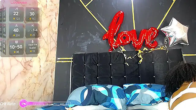 Snapshot of AmandaRobers chatting on 03-04-25, 10:49 AmandaRobers online show from 03-04-25, 10:49