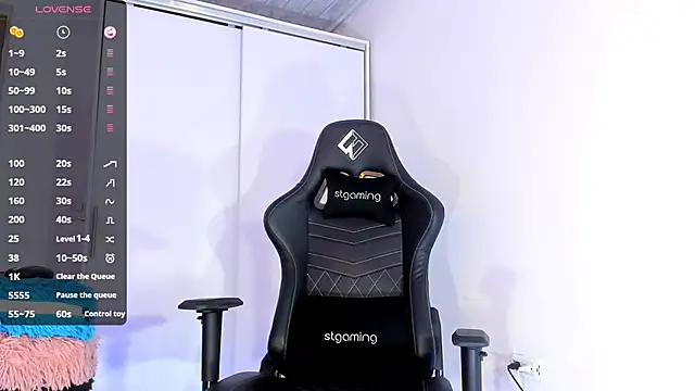 Dulce smith 1 online show from 12-17-25, 01:43