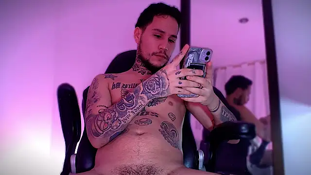 Junihn0 online show from 09-27-25, 09:43