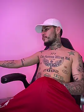 Junihn0 online show from 11-18-25, 10:34