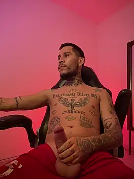 Junihn0 online show from 11-07-25, 09:52