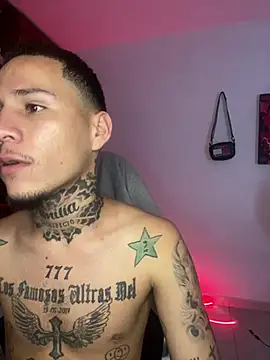 Junihn0 online show from 02-01-25, 04:11