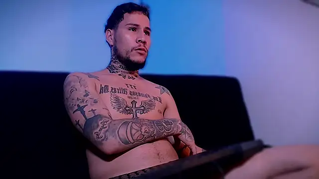 Junihn0 online show from 09-10-25, 09:36