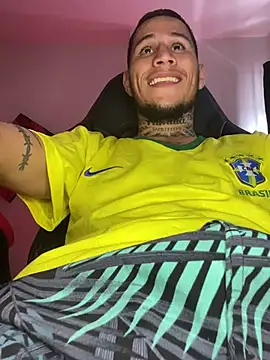 Junihn0 online show from 01-27-25, 07:35