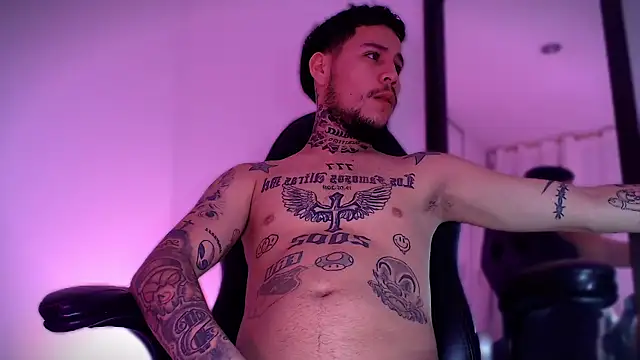 Junihn0 online show from 09-25-25, 09:32