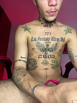 Junihn0 online show from 02-04-25, 08:38