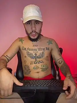 Junihn0 online show from 11-14-25, 09:18