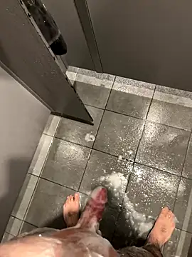 Snapshot of Loco42- chatting on 10-04-25, 11:12 Loco42- online show from 10-04-25, 11:12