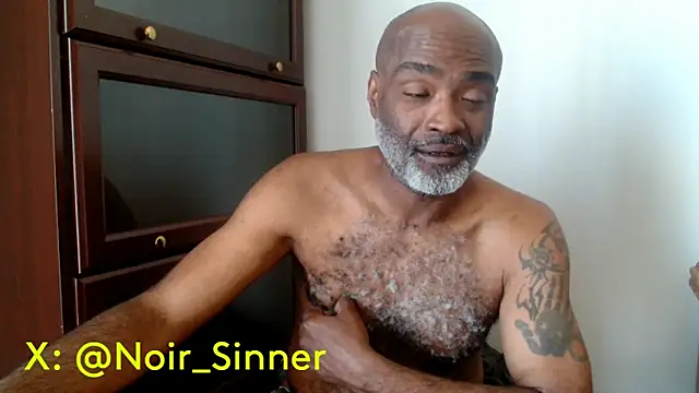 Snapshot of sinnernoir chatting on 04-27-26, 03:10 sinnernoir online show from 04-27-26, 03:10