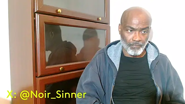 Snapshot of sinnernoir chatting on 05-16-26, 08:57 sinnernoir online show from 05-16-26, 08:57